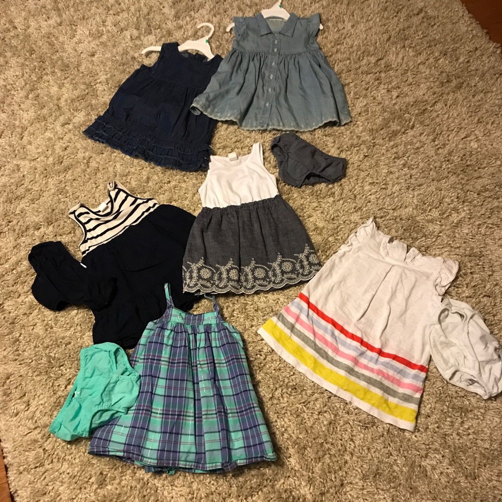 Lot baby dresses Gap